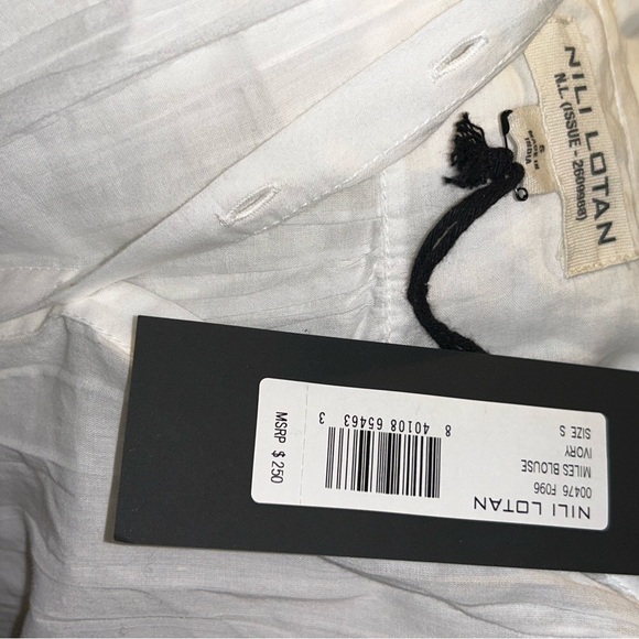 NWT NILI LOTAN
Miles Blouse in Ivory Size Small - Picture 4 of 5